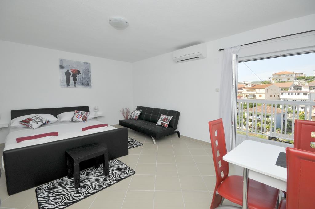 Apartmani Mijatovic Trogir Exterior foto